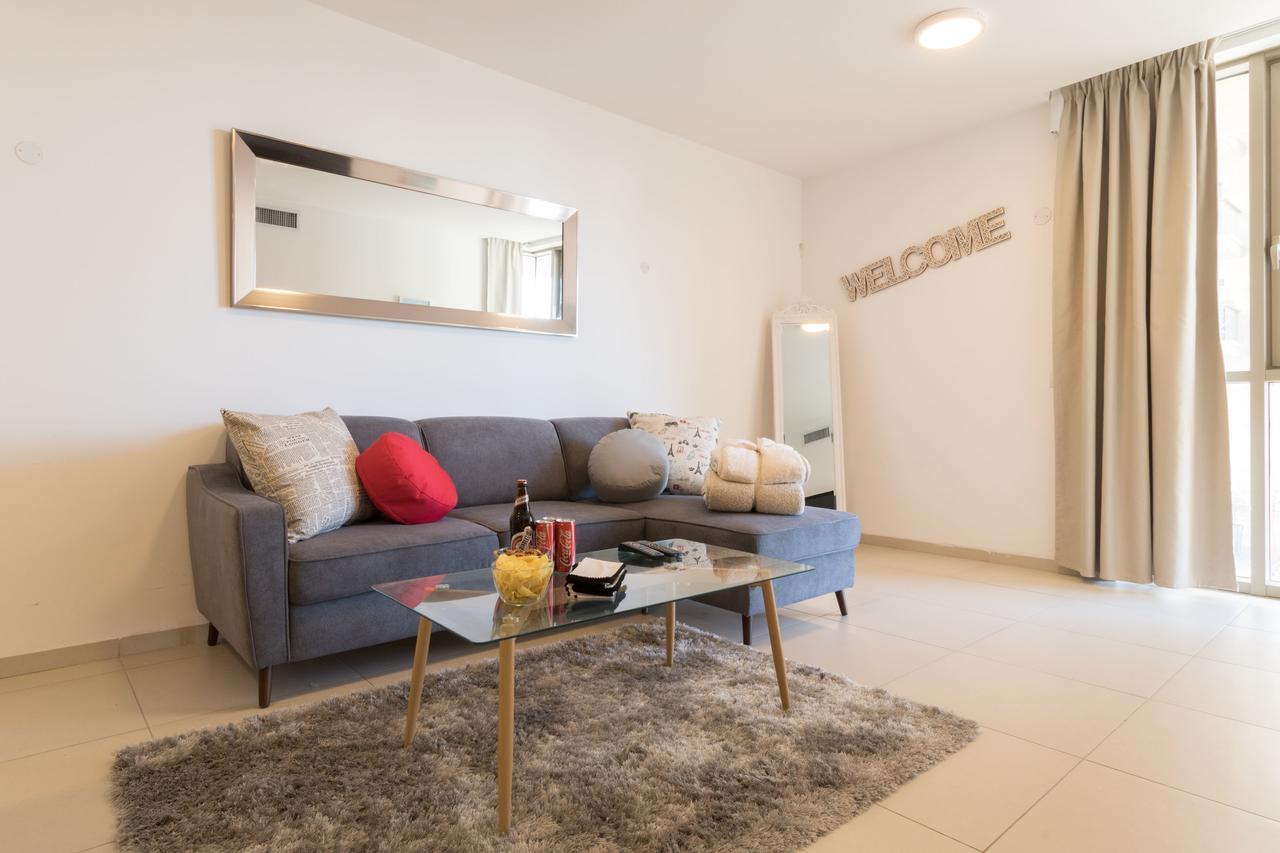 Luxury One-Bedroom Apartment/Parking In City Center เยรูซาเลม ภายนอก รูปภาพ