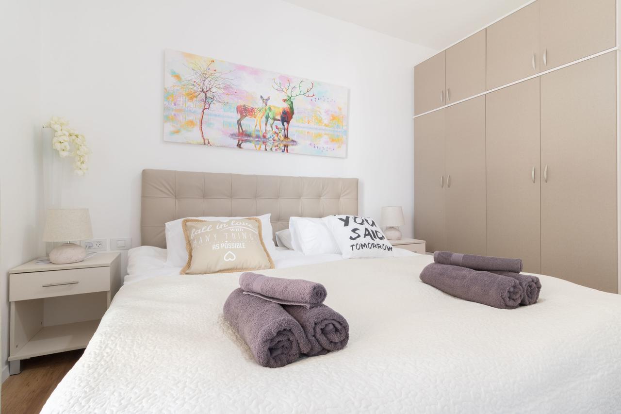 Luxury One-Bedroom Apartment/Parking In City Center เยรูซาเลม ภายนอก รูปภาพ