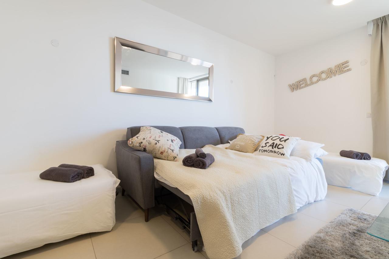 Luxury One-Bedroom Apartment/Parking In City Center เยรูซาเลม ภายนอก รูปภาพ