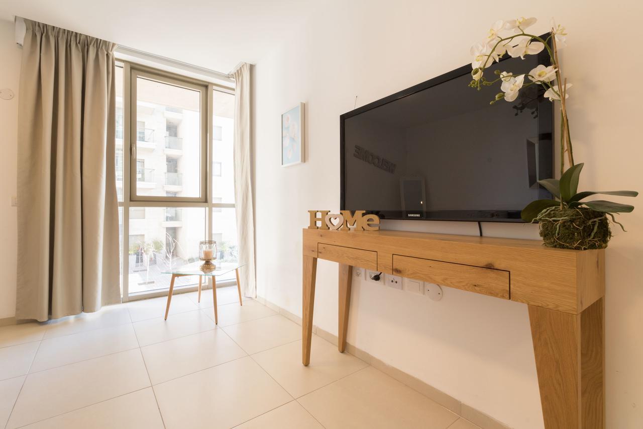 Luxury One-Bedroom Apartment/Parking In City Center เยรูซาเลม ภายนอก รูปภาพ