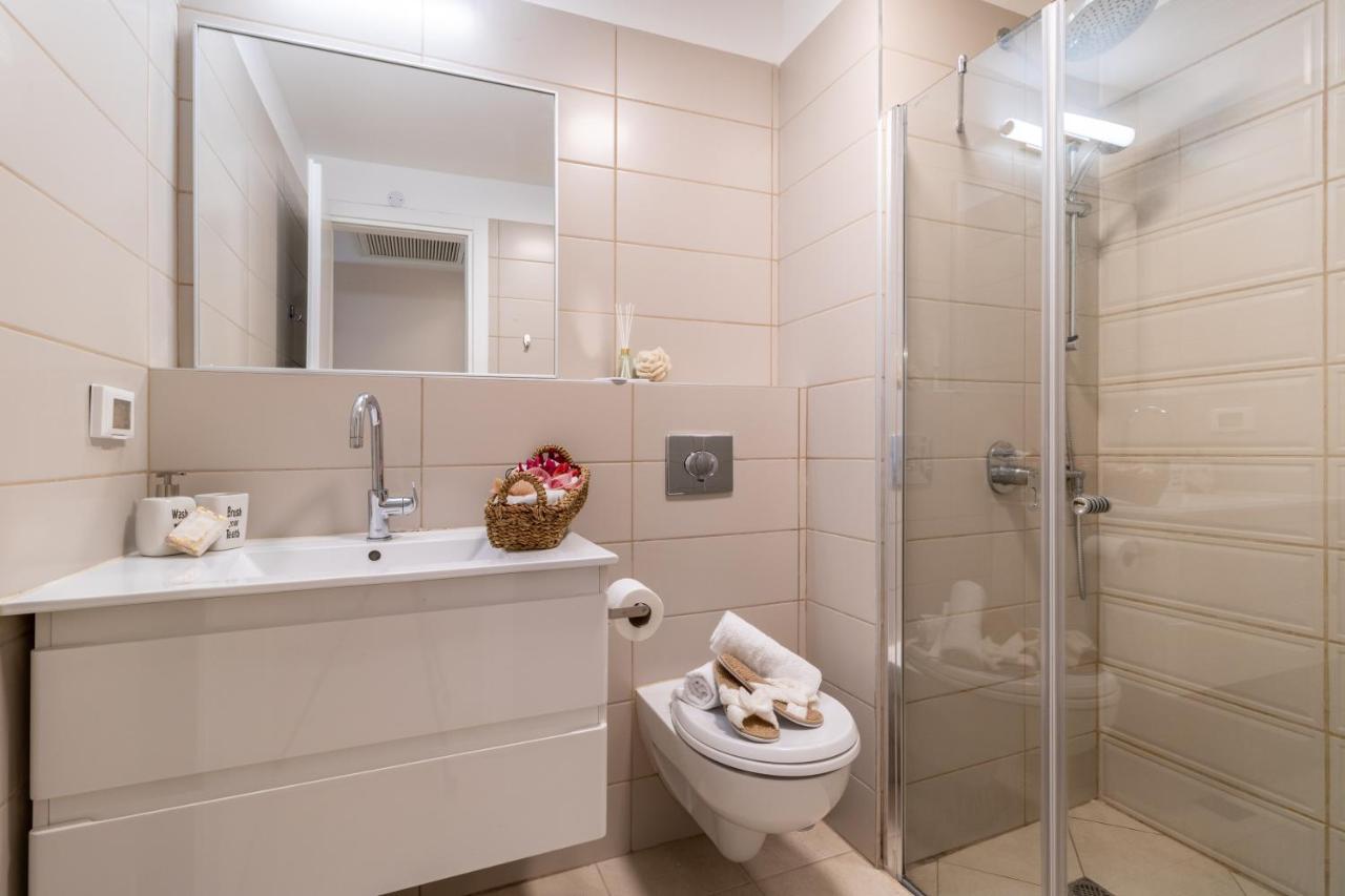 Luxury One-Bedroom Apartment/Parking In City Center เยรูซาเลม ภายนอก รูปภาพ