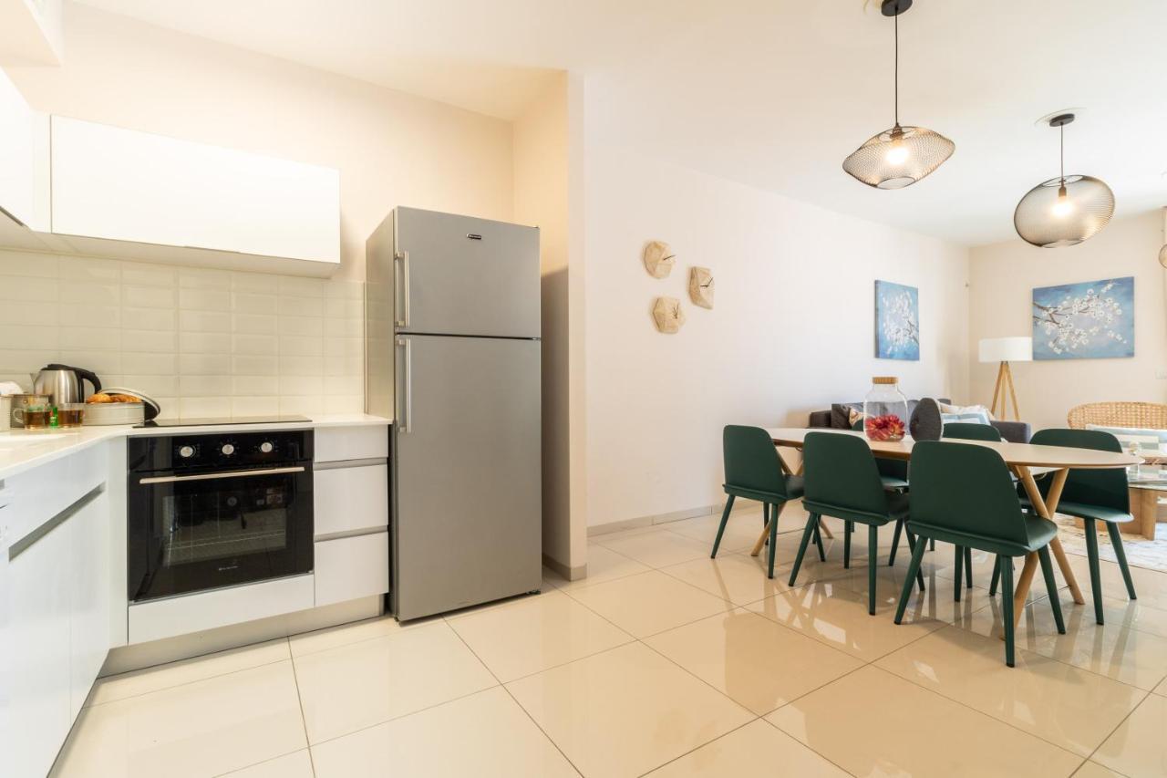 Luxury One-Bedroom Apartment/Parking In City Center เยรูซาเลม ภายนอก รูปภาพ
